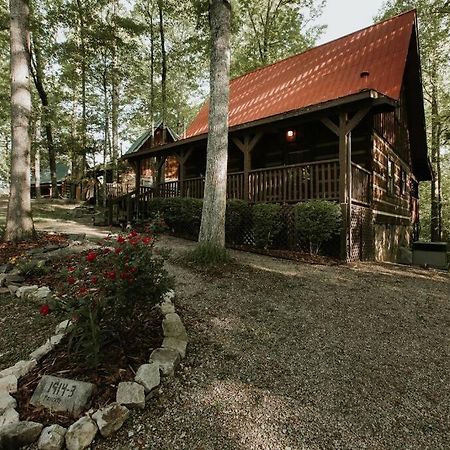 Southern Oak Cabin - Newly Remodeled - Close To All Attractions Sevierville Ngoại thất bức ảnh