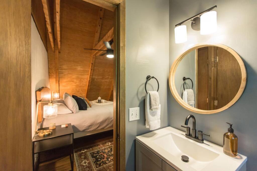 Southern Oak Cabin - Newly Remodeled - Close To All Attractions Sevierville Ngoại thất bức ảnh