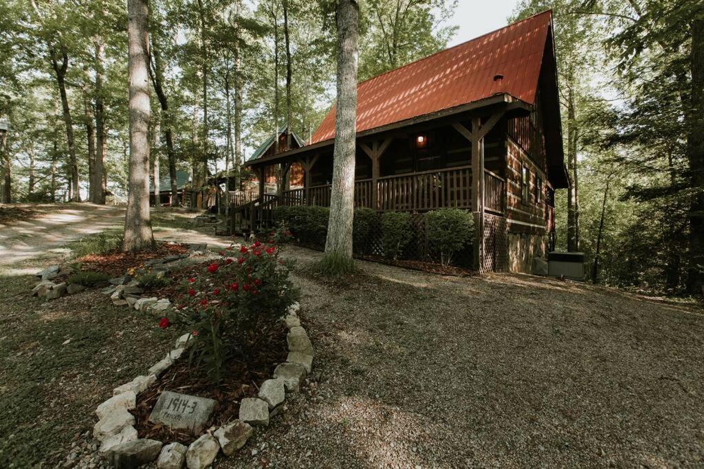 Southern Oak Cabin - Newly Remodeled - Close To All Attractions Sevierville Ngoại thất bức ảnh